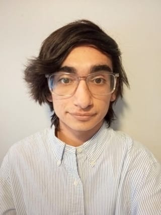 Luis Reyes Castro, desarrollador y diseñador web en Talca
